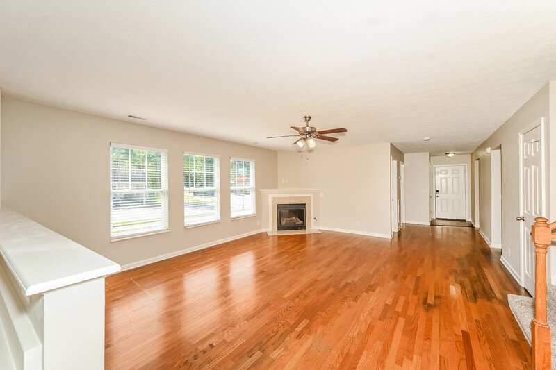 2,285/Mo, 179 Sophie Dr Antioch, TN 37013 Living Room View 3