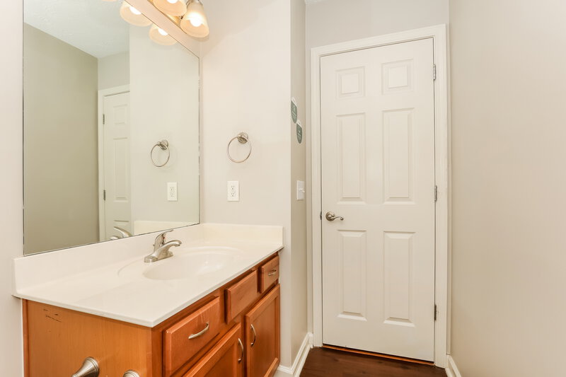 3,050/Mo, 179 Sophie Dr Antioch, TN 37013 Main Bathroom View 2