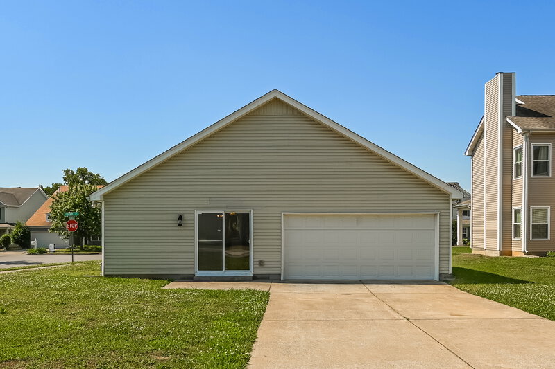 2,285/Mo, 179 Sophie Dr Antioch, TN 37013 Rear View