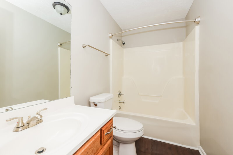 1,820/Mo, 3512 Calais Cir Antioch, TN 37013 Bathroom View