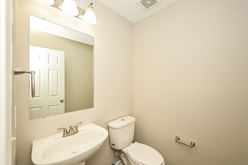 2,330/Mo, 3505 Glenfalls Dr Hermitage, TN 37076 Bathroom View 2