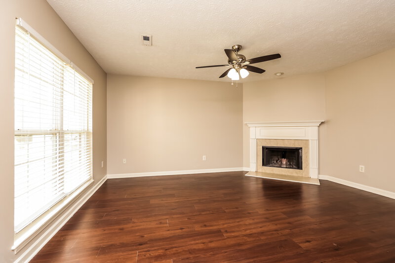 2,165/Mo, 2125 Deer Valley Dr Spring Hill, TN 37174 Living Room View 2