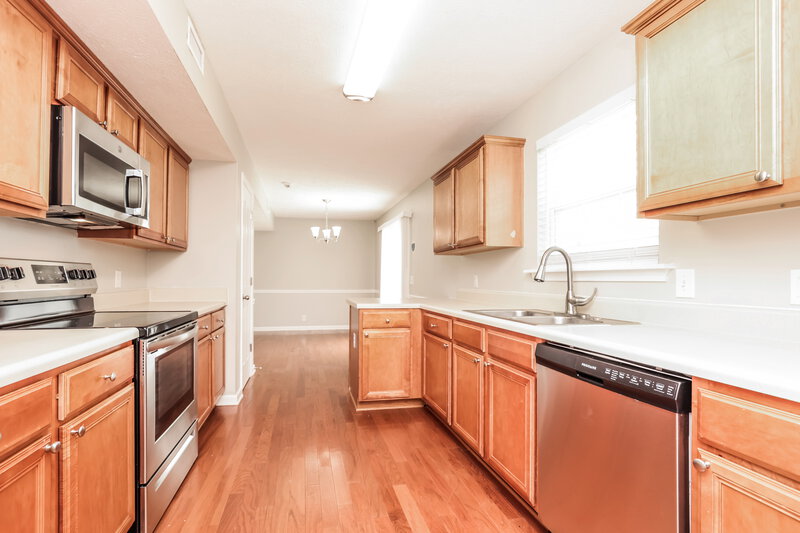 1,900/Mo, 8628 Lawson Dr Antioch, TN 37013 Kitchen View