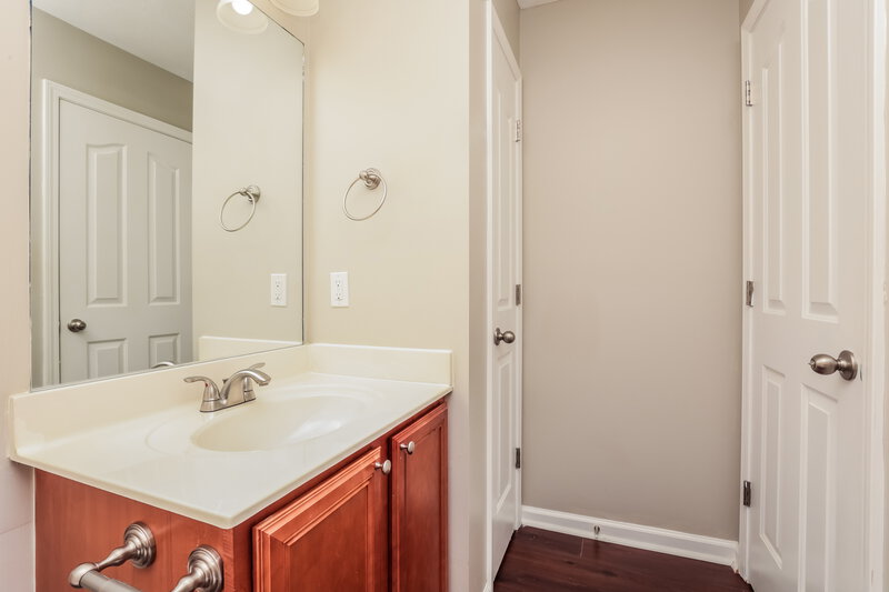 1,900/Mo, 8628 Lawson Dr Antioch, TN 37013 Main Bathroom View 2