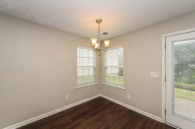 2,030/Mo, 1065 Tammy Sue Ln La Vergne, TN 37086 Dining Room View