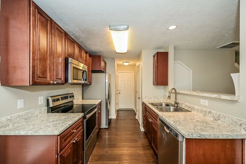 2,030/Mo, 1065 Tammy Sue Ln La Vergne, TN 37086 Kitchen View