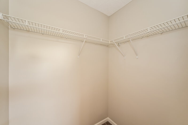2,030/Mo, 1065 Tammy Sue Ln La Vergne, TN 37086 Walk In Closet View
