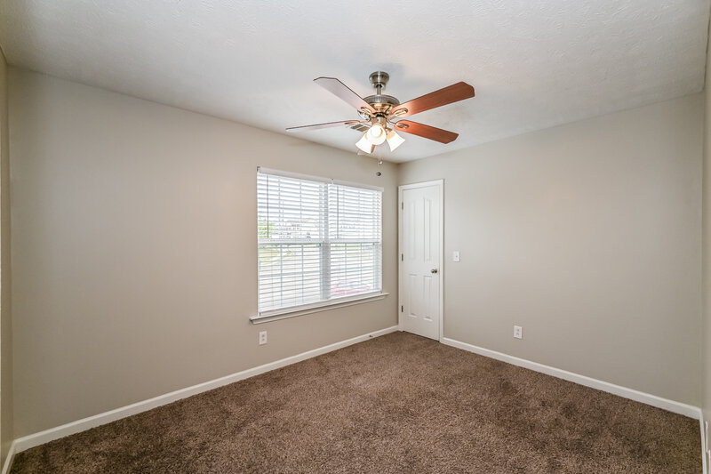 2,030/Mo, 1065 Tammy Sue Ln La Vergne, TN 37086 Bedroom View