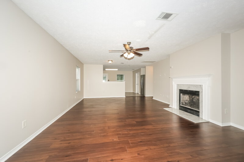 1,830/Mo, 5240 Sunsail Dr Antioch, TN 37013 Living Room View