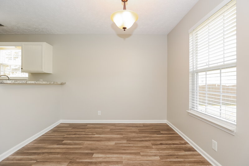 2,210/Mo, 1630 Lisburn Dr Murfreesboro, TN 37128 Dining Room View