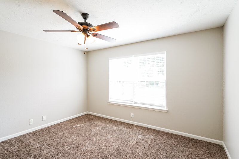 1,975/Mo, 805 Winchester Close Antioch, TN 37013 Main Bedroom View 2