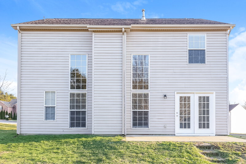 2,400/Mo, 707 Bob White Ct Mt Juliet, TN 37122 Rear View