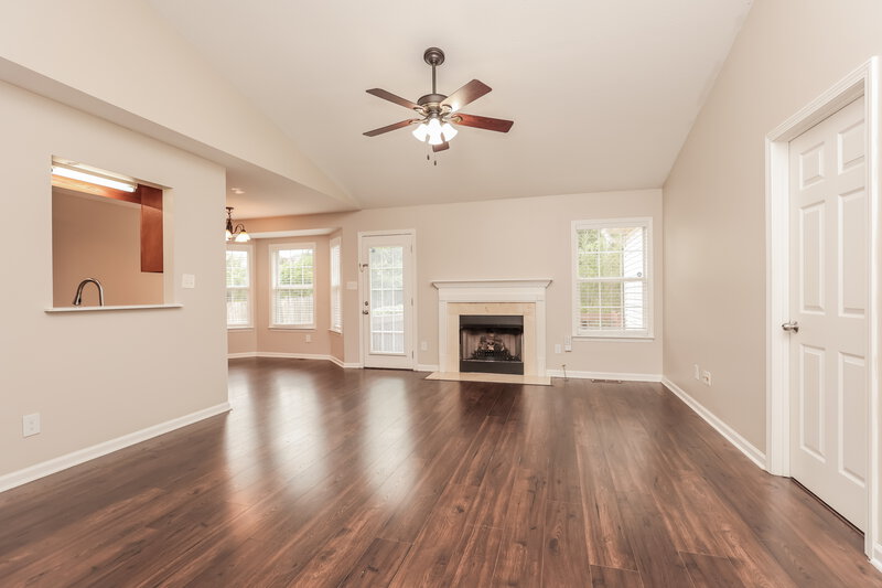 2,175/Mo, 2922 Faldo Ln Spring Hill, TN 37174 Living Room View 2
