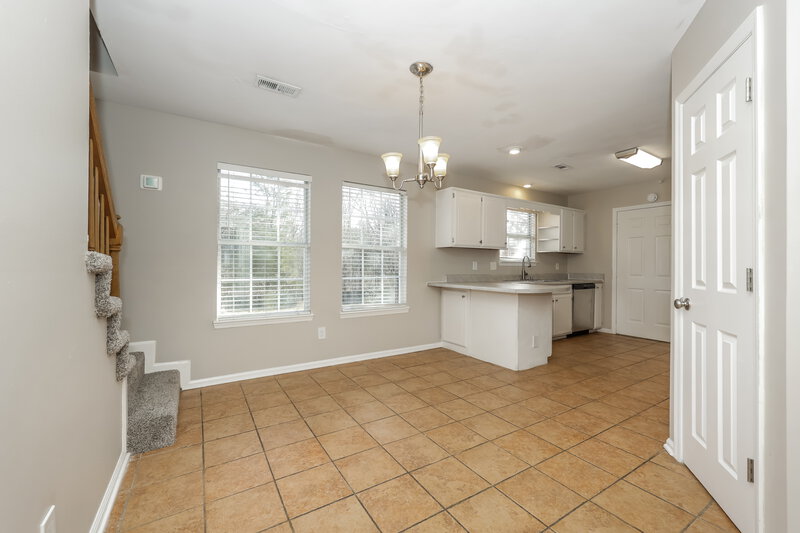 1,890/Mo, 141 Bill Stewart Blvd La Vergne, TN 37086 Dining Room View