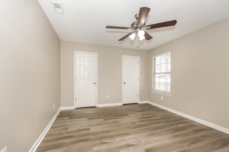 1,890/Mo, 141 Bill Stewart Blvd La Vergne, TN 37086 Main Bedroom View 2