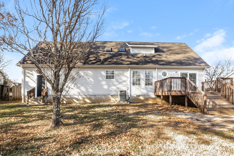 1,890/Mo, 141 Bill Stewart Blvd La Vergne, TN 37086 Rear View