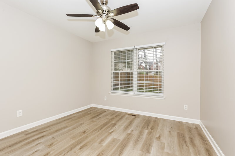 2,460/Mo, 612 Woodland Hills  Dr La Vergne, TN 37086 Bedroom View 2
