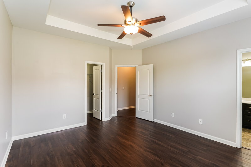 2,625/Mo, 102 England Pl Hendersonville, TN 37075 Main Bedroom View 2