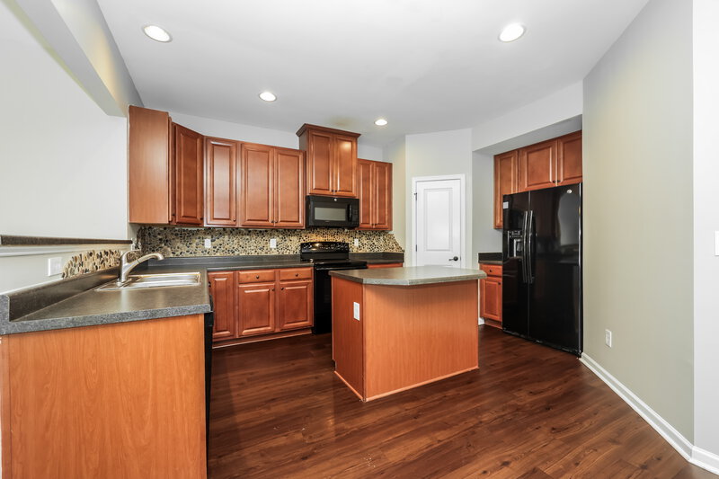 2,195/Mo, 2642 Apple Cross Ct Murfreesboro, TN 37127 Kitchen View