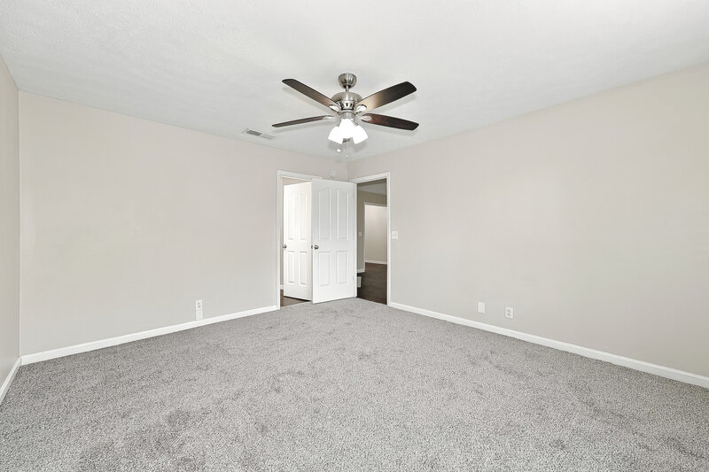2,130/Mo, 2918 Weybridge Dr Murfreesboro, TN 37128 Primary Bedroom View 2