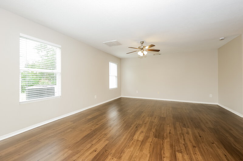 2,280/Mo, 5624 Dory Dr Antioch, TN 37013 Living Room View