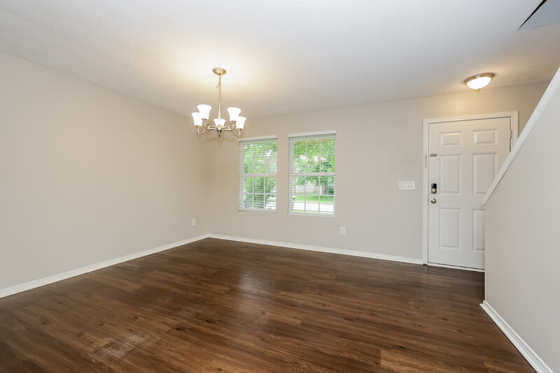 2,280/Mo, 5624 Dory Dr Antioch, TN 37013 Sitting Room View