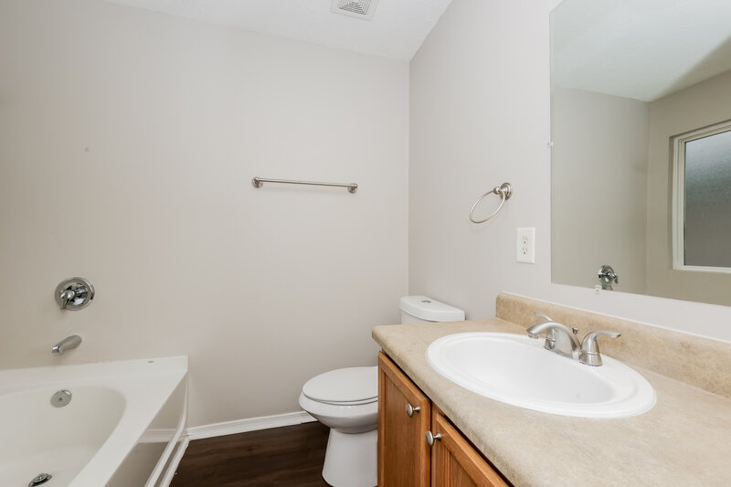 2,280/Mo, 5624 Dory Dr Antioch, TN 37013 Bathroom View