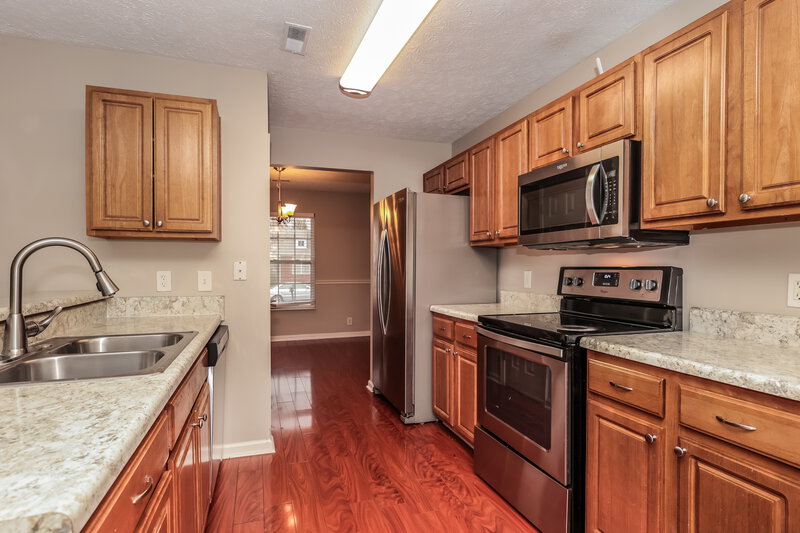 2,155/Mo, 3008 Bromley Way Antioch, TN 37013 Kitchen View