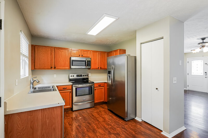 2,070/Mo, 2735 Sutherland Dr Thompsons Station, TN 37179 Kitchen View