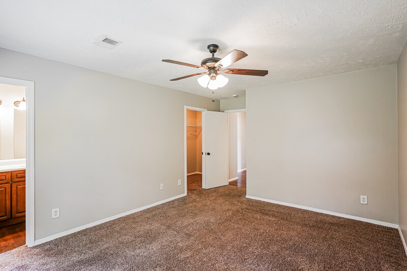 2,070/Mo, 2735 Sutherland Dr Thompsons Station, TN 37179 Main Bedroom View 2