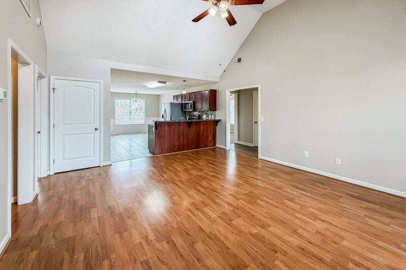 2,345/Mo, 3360 Cornerstone Dr Murfreesboro, TN 37128 Living Room View 3