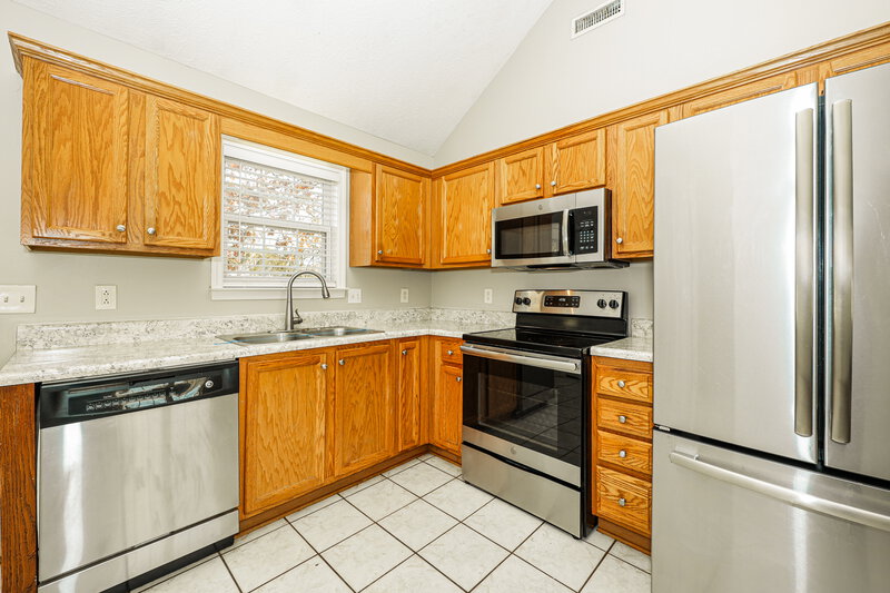 1,780/Mo, 1012 Seven Oaks Blvd Smyrna, TN 37167 Kitchen View 2