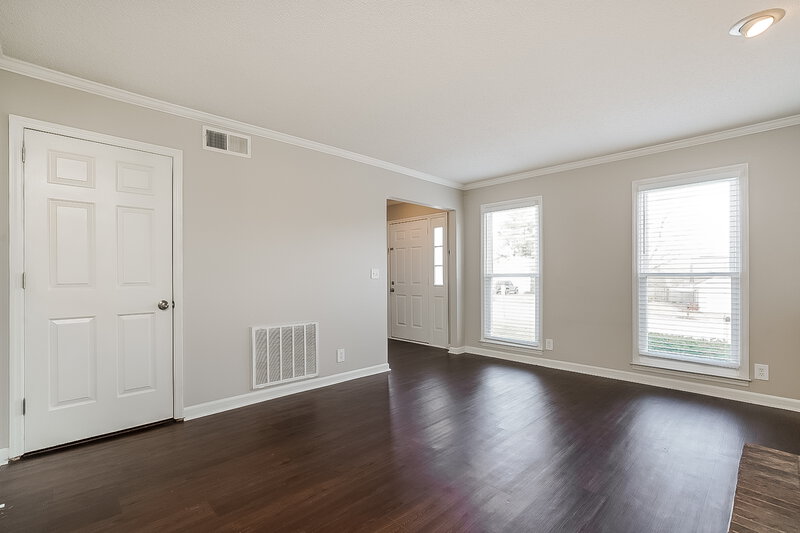 2,165/Mo, 2005 Hidden Cove Rd Mount Juliet, TN 37122 Living Room View 3