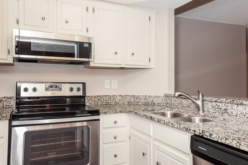 2,930/Mo, 2003 Hidden Cove Rd Mount Juliet, TN 37122 Kitchen View 2