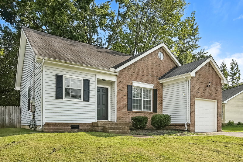 2,055/Mo, 1502 Cedardale Rd Mount Juliet, TN 37122 Front View