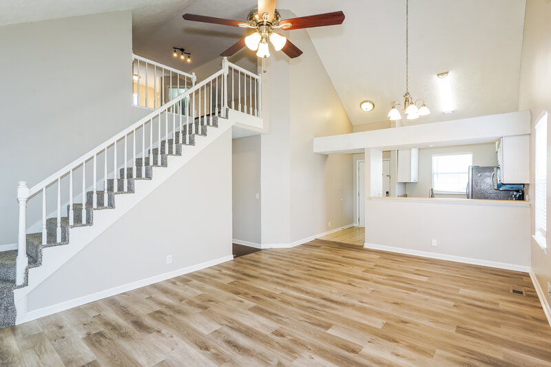 2,800/Mo, 1502 Cedardale Rd Mount Juliet, TN 37122 Living Room View 2