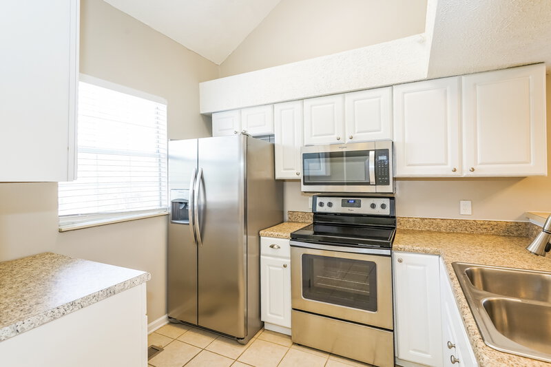2,800/Mo, 1502 Cedardale Rd Mount Juliet, TN 37122 Kitchen View