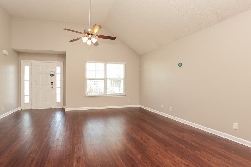 2,170/Mo, 2333 Cason Trl Murfreesboro, TN 37128 Living Room View 2