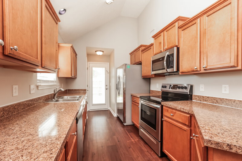 2,170/Mo, 2333 Cason Trl Murfreesboro, TN 37128 Kitchen View