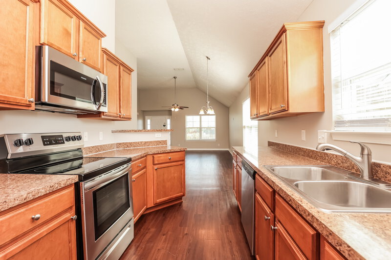 2,170/Mo, 2333 Cason Trl Murfreesboro, TN 37128 Kitchen View 2