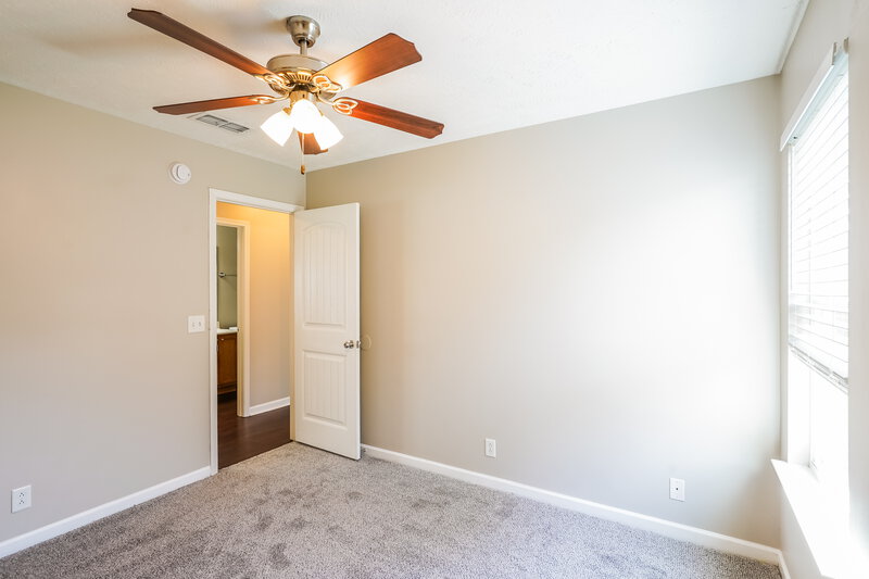 2,020/Mo, 2333 Cason Trl Murfreesboro, TN 37128 Main Bedroom View 2