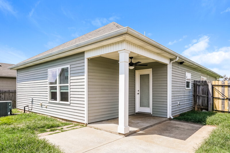 2,020/Mo, 2333 Cason Trl Murfreesboro, TN 37128 Rear View