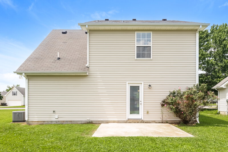 2,025/Mo, 1531 Saint Andrews Dr Murfreesboro, TN 37128 Rear View