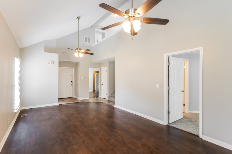 2,175/Mo, 2605 Paddle Wheel Dr Nashville, TN 37214 Living Room View 3