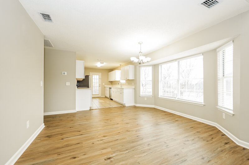 2,430/Mo, 108 Cedar Bend Ct La Vergne, TN 37086 Dining Room View