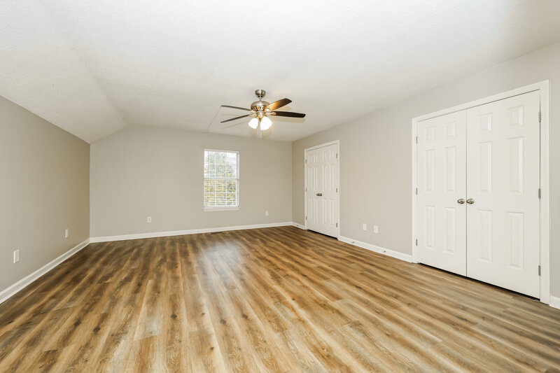 2,430/Mo, 108 Cedar Bend Ct La Vergne, TN 37086 Main Bedroom View 2