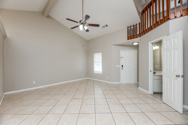 1,995/Mo, 101 Brandy Ct Antioch, TN 37013 Living Room View 2