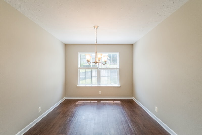 2,255/Mo, 2006 Zion Ln La Vergne, TN 37086 Dining Room View