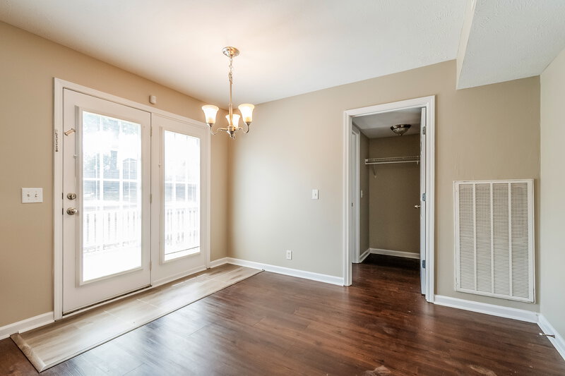 2,255/Mo, 2006 Zion Ln La Vergne, TN 37086 Breakfast Nook View