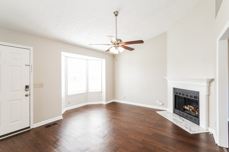 2,040/Mo, 100 Pine Grove Rd Mt Juliet, TN 37122 Living Room View